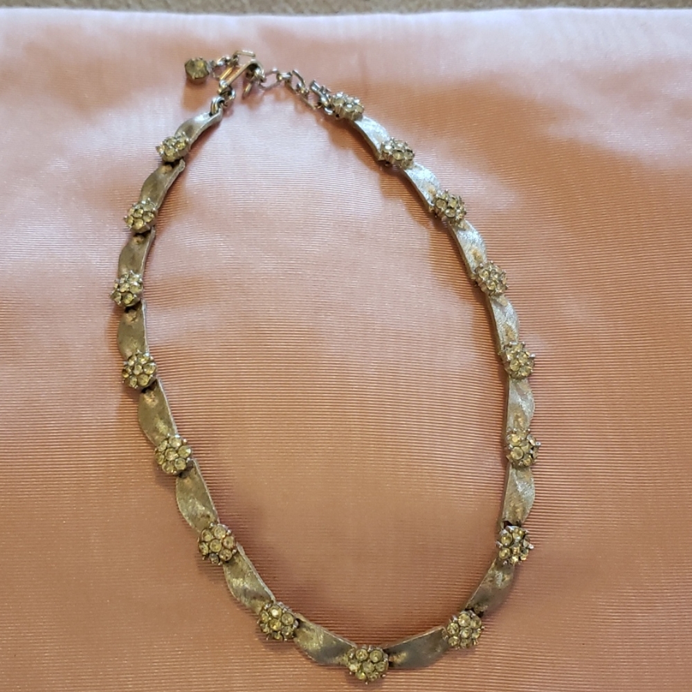 Vintage Trifari ribbon and flower necklace